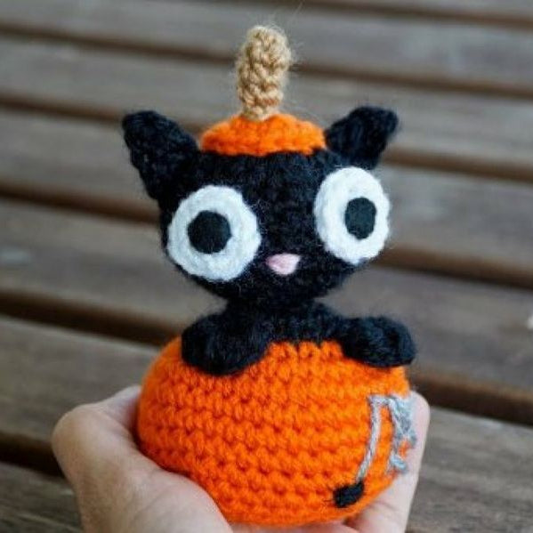 The Halloween Cat Crochet Pattern