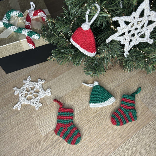 Christmas Hat Ornaments Crochet Pattern
