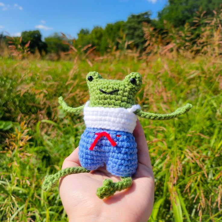 No sew leggy frog Crochet Pattern