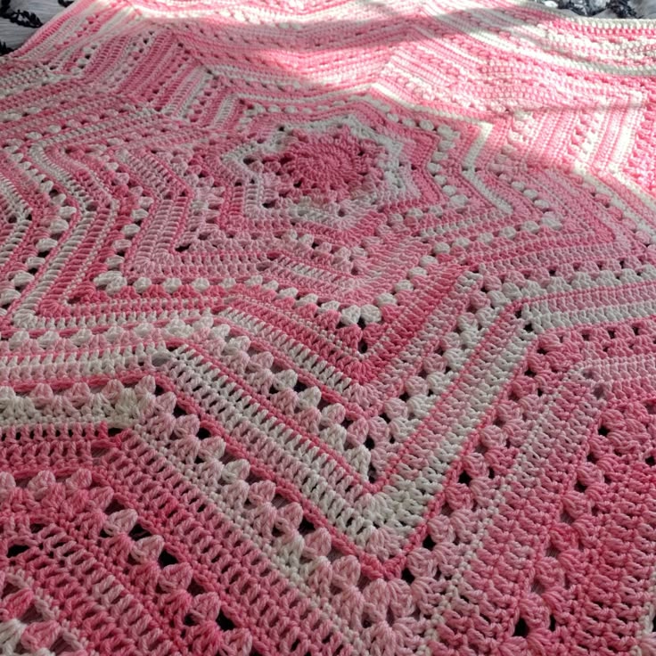 Sweet Starburst Blanket Crochet Pattern