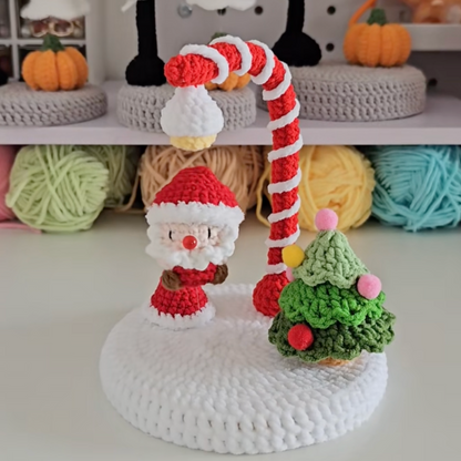 Santa's Christmas Wonderland Crochet Pattern