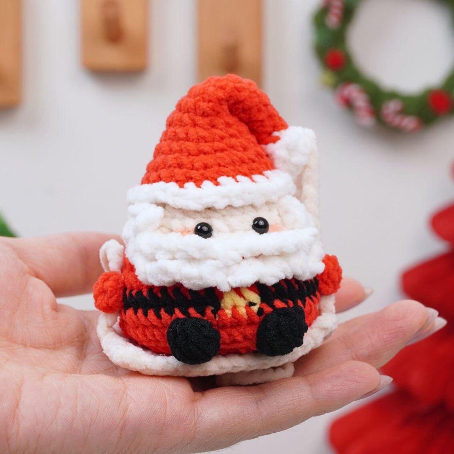 Hanging Santa Claus Crochet Pattern