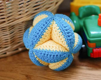 Amish Puzzle Ball Crochet Pattern