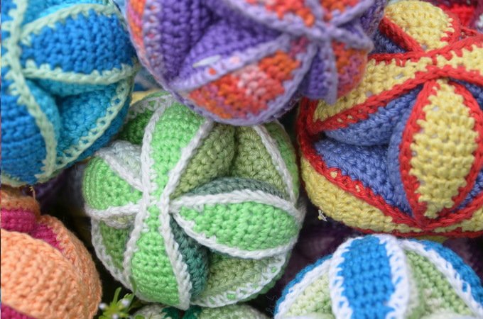 Amish Puzzle Ball Crochet Pattern