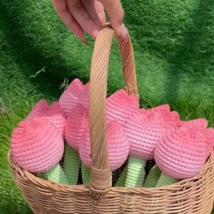 Tulip Kiss Lip Pouch Crochet Pattern